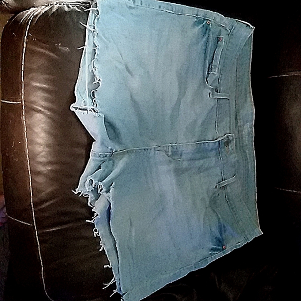 Modern shorts by Levi